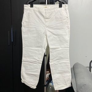 Brand new and never worn white girlfriend chino pants from the Loft.